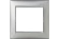 Одноместная рамка, алюминий/серебряный штрих Legrand Valena 770351