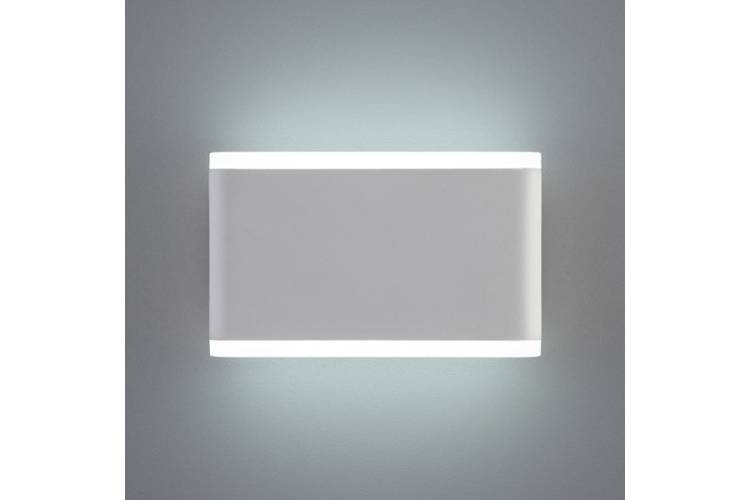 Накладной светильник Elektrostandard улица / помещение 1505 TECHNO LED COVER белый IP 54 a041314